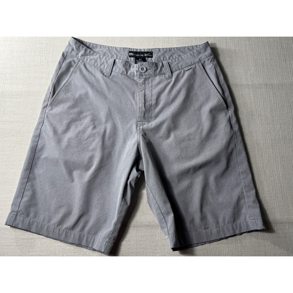 TravisMathew Men’s Hybrid 9.5" Performance Golf Shorts Light Grey 32 Stretch